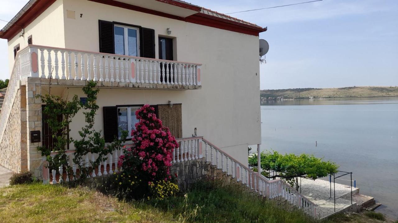 Apartmani Mirko Ljubac Ражанац Екстер'єр фото